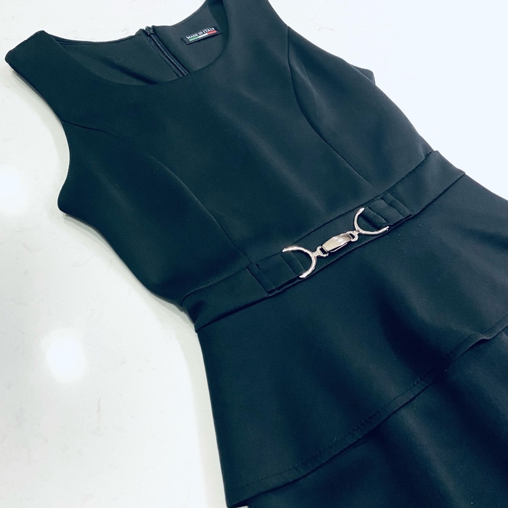 Little black dress size small